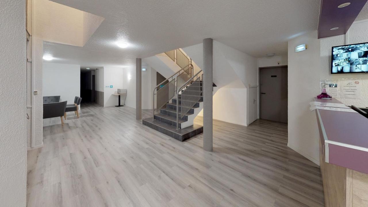 Hotel Du Stade Ex Kyriad Direct Lille Est Stade Pierre Mauroy Villeneuve-d'Ascq Dış mekan fotoğraf